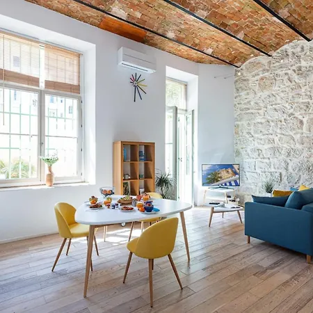 Appartement Gubernatis - Beautiful Duplex With Terrace
